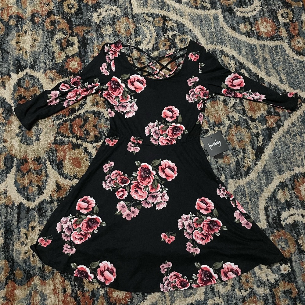 Floral dress with criss cross back detail